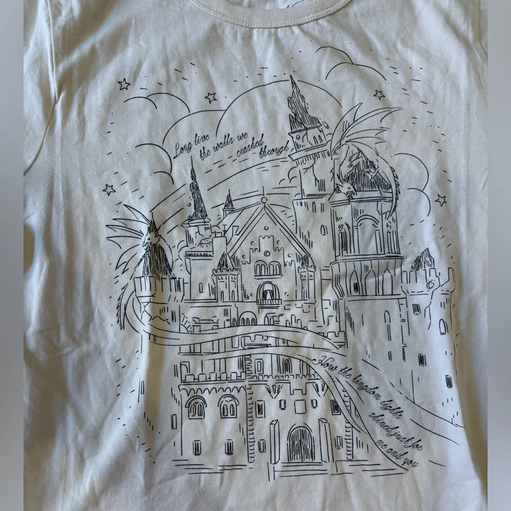 Taylor Swift Cream Castle Short Sleeve Tee - Picture 5 of 10